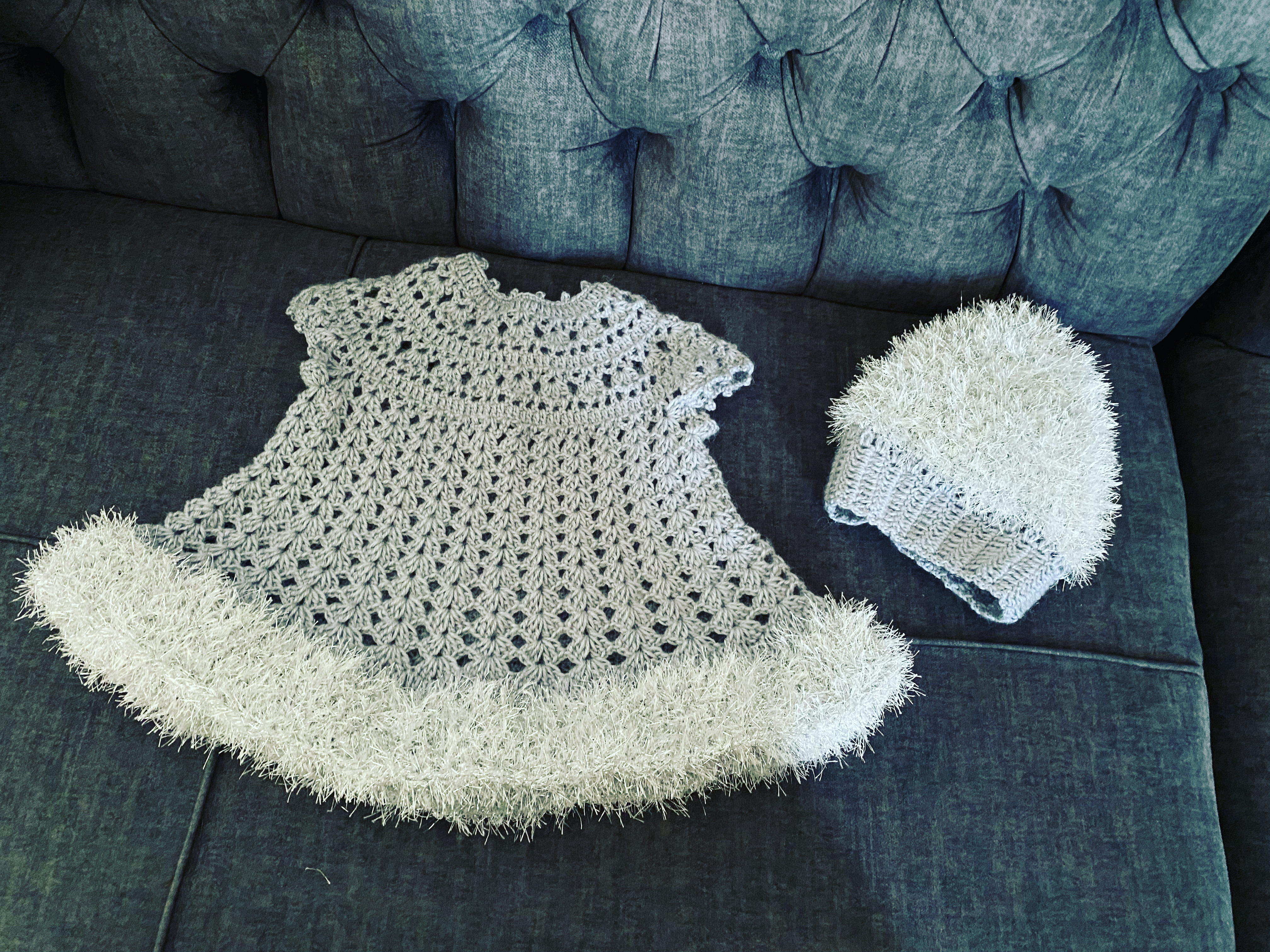 فستان قطعتين لعمر سنة  كروشية